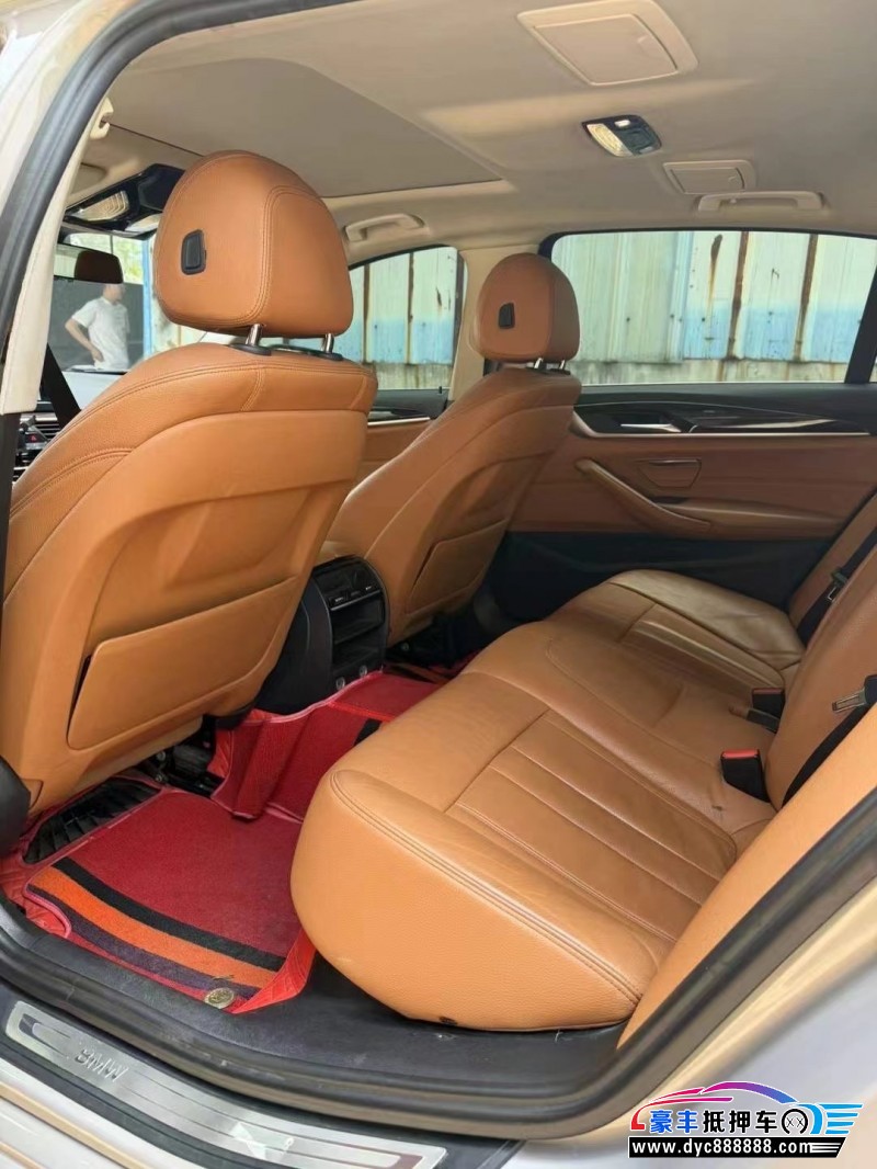 18年宝马5系轿车抵押车出售