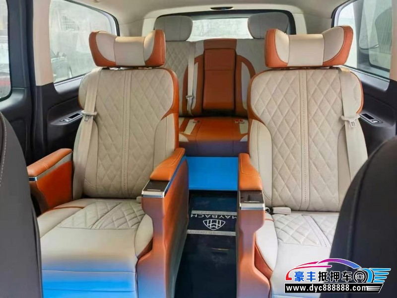 20年奔驰威霆轿车抵押车出售