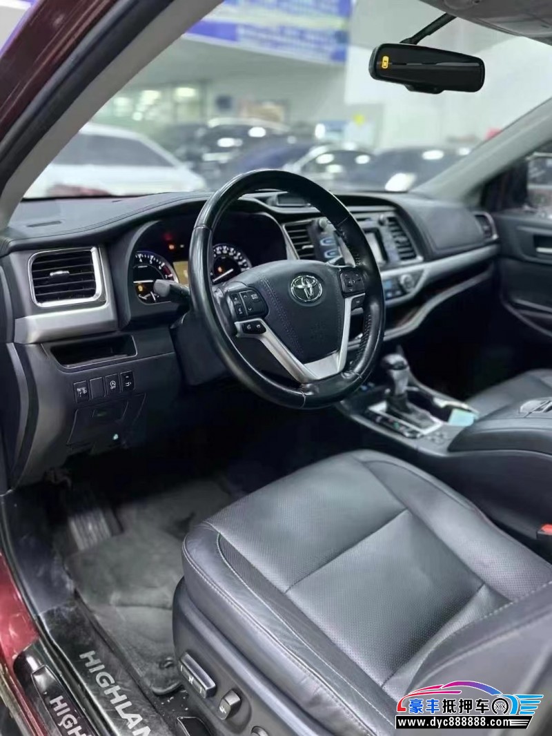 17年丰田汉兰达轿车抵押车出售