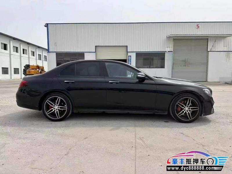17年奔驰E轿车抵押车出售