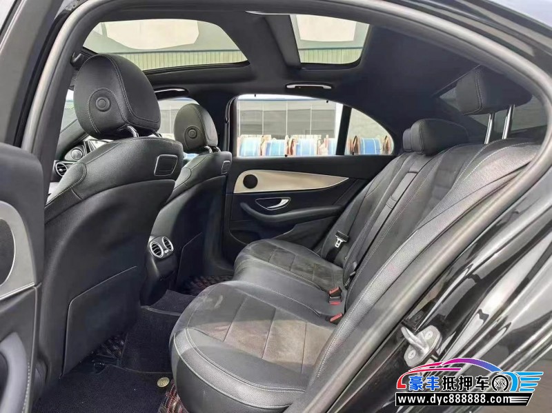 17年奔驰E轿车抵押车出售