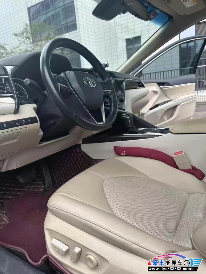 19年丰田凯美瑞轿车抵押车出售