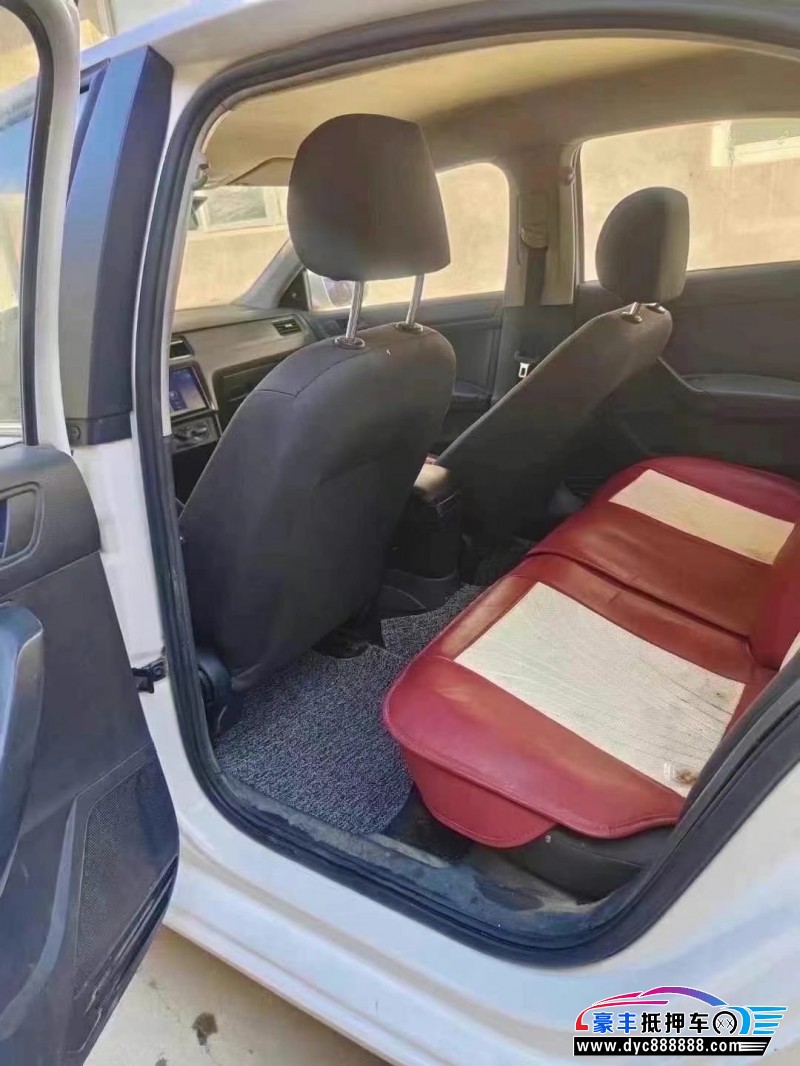 14年大众桑塔纳轿车抵押车出售