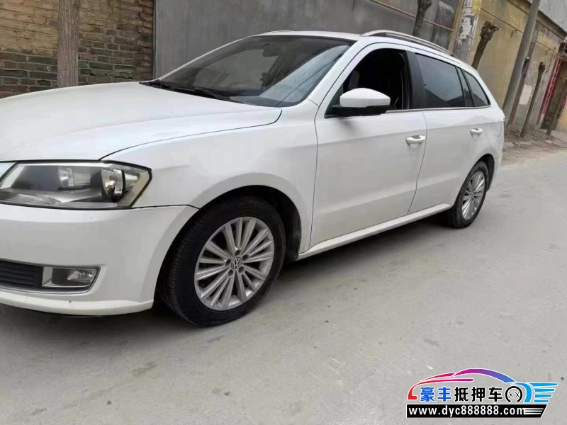 14年大众朗行轿车抵押车出售