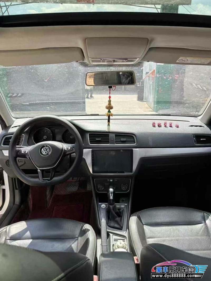 18年大众朗行轿车抵押车出售
