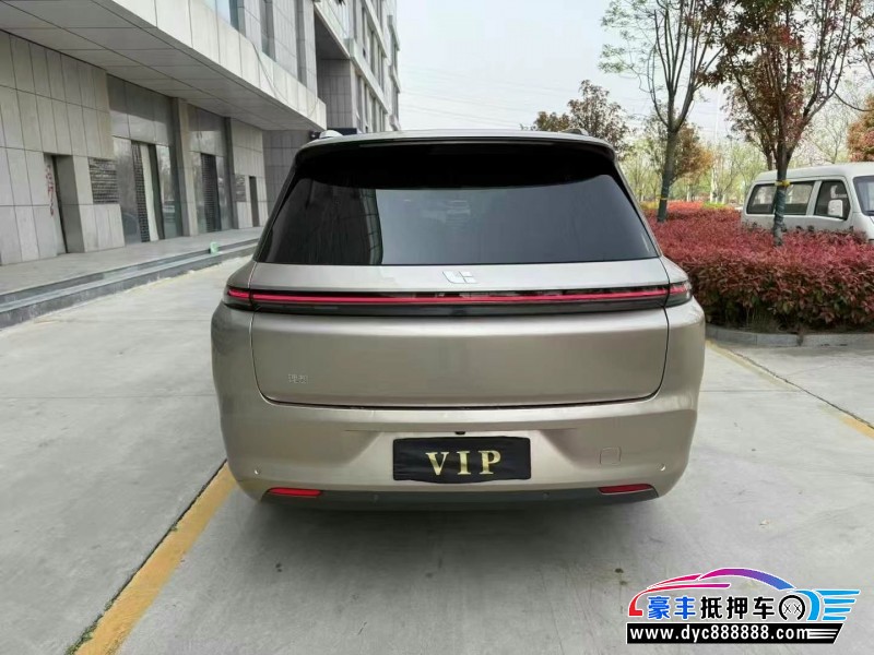 23年理想L8SUV抵押车出售