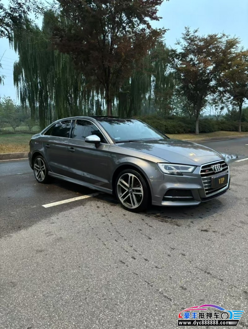 18年奥迪A3轿车抵押车出售