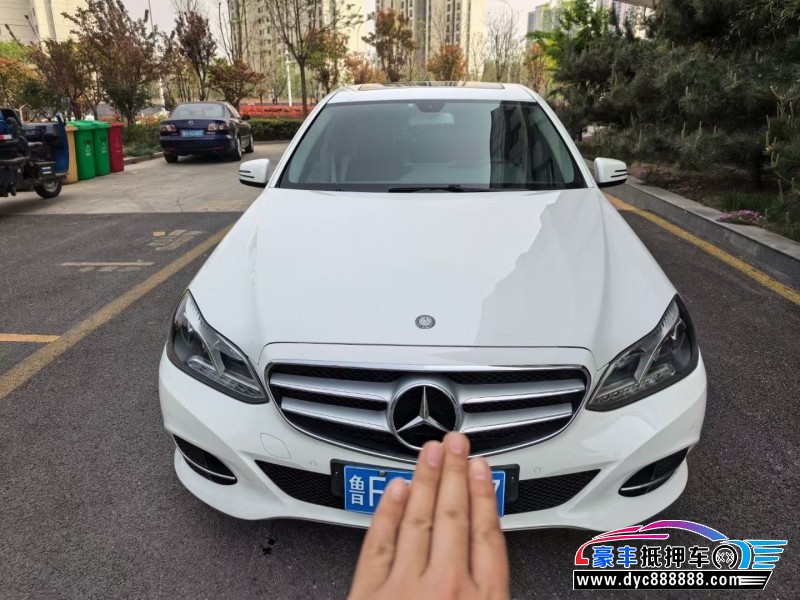 13年奔驰E轿车抵押车出售