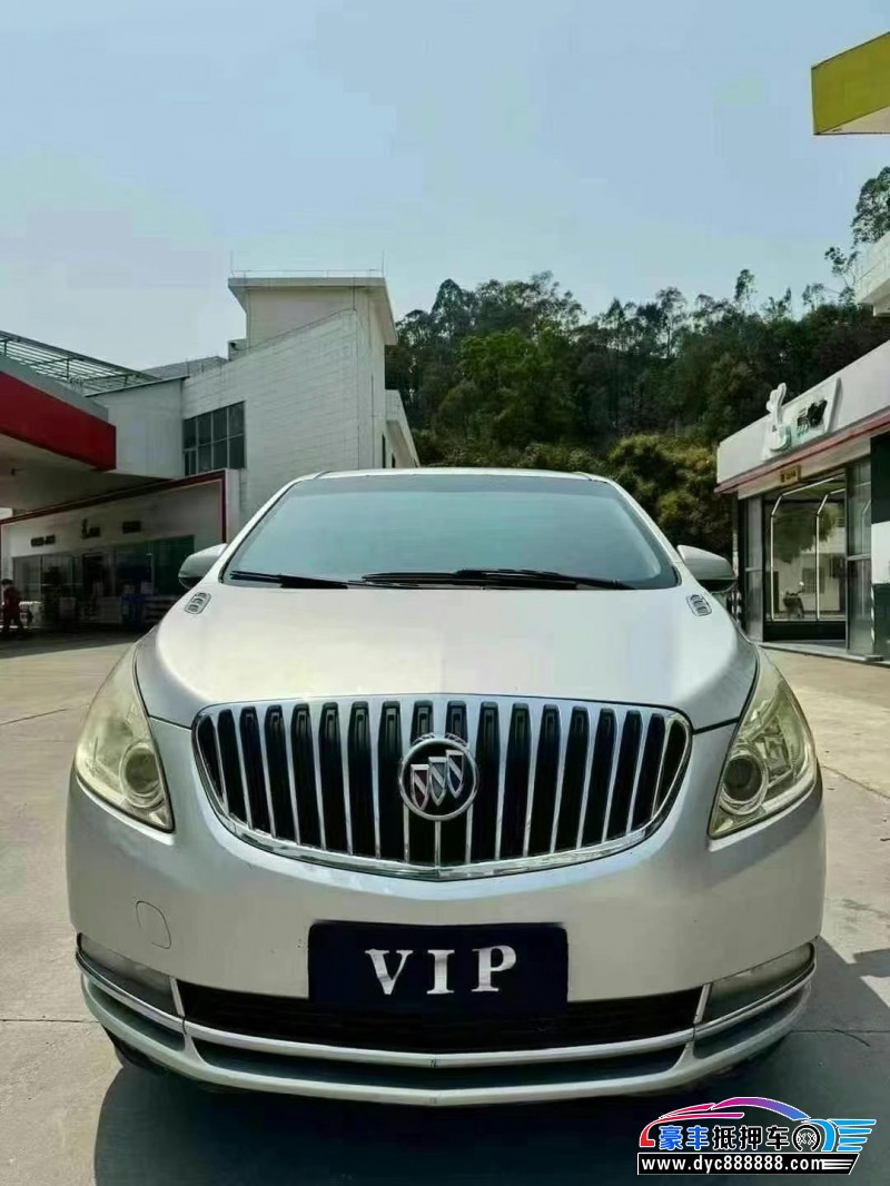 14年别克GL8轿车抵押车出售