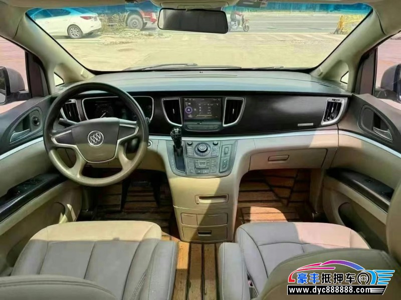 14年别克GL8轿车抵押车出售