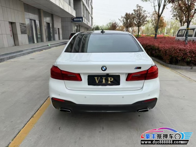 18年宝马5系轿车抵押车出售