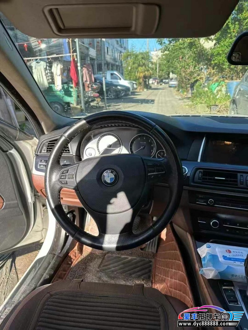 15年宝马5系轿车抵押车出售