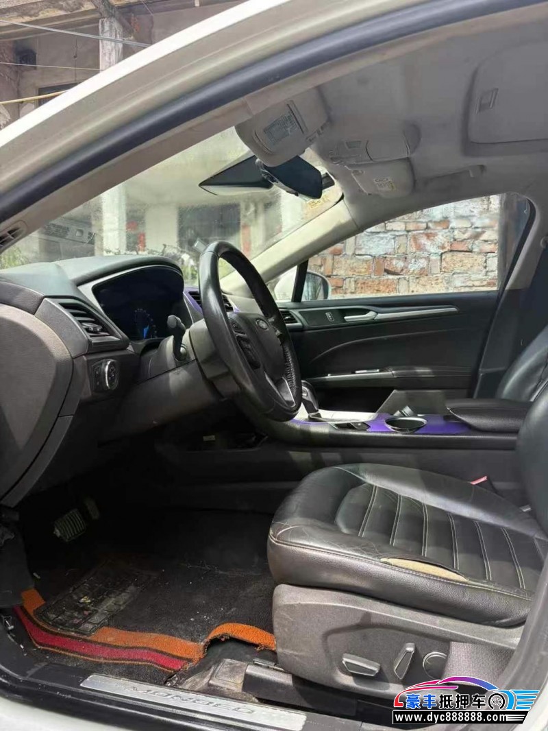 15年福特蒙迪欧轿车抵押车出售