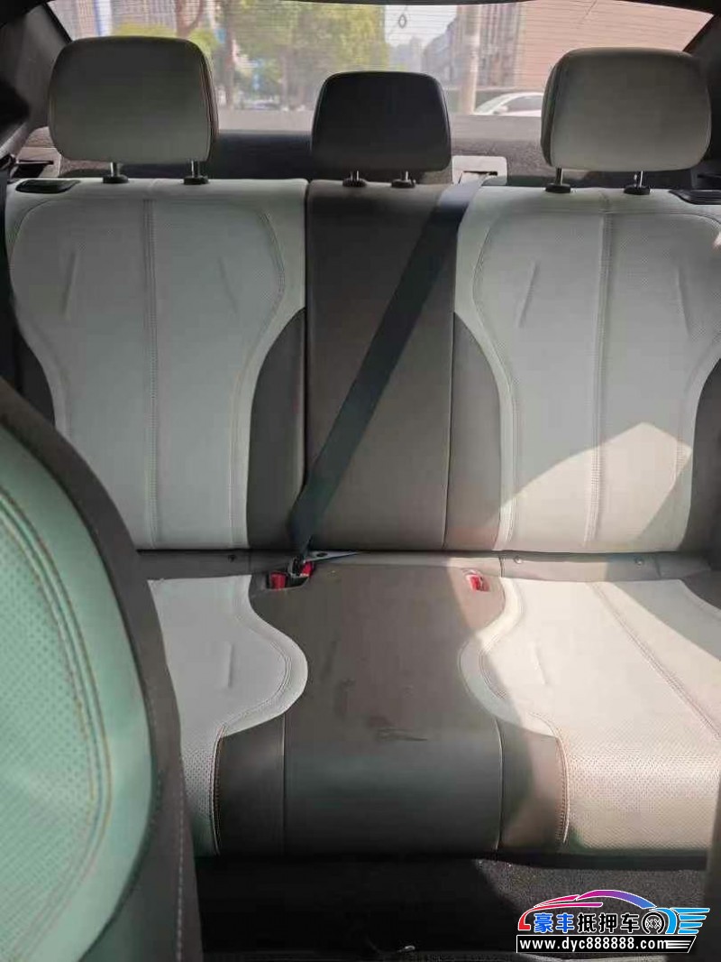 24年比亚迪秦轿车抵押车出售