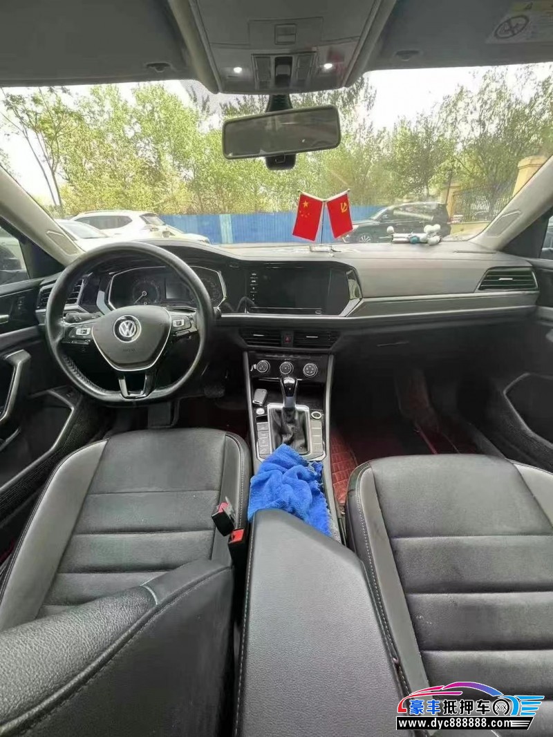 22年大众速腾轿车抵押车出售