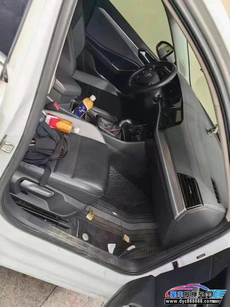 22年大众速腾轿车抵押车出售