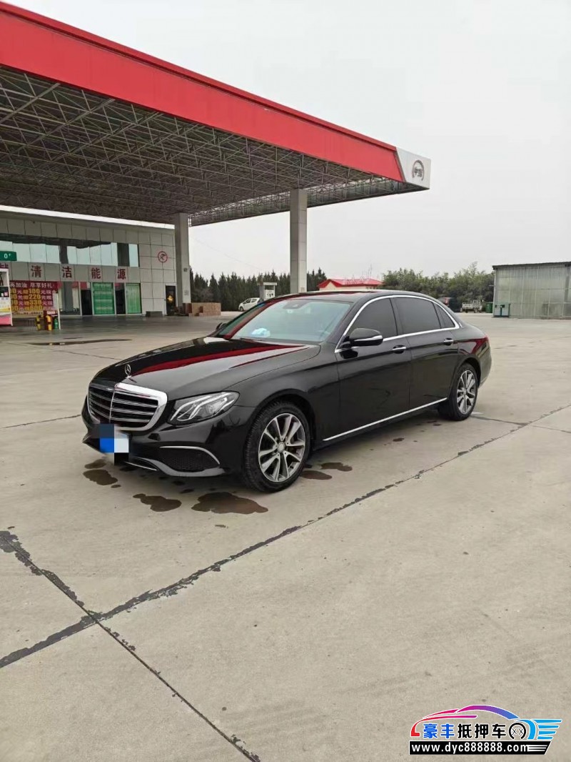 17年奔驰E轿车抵押车出售