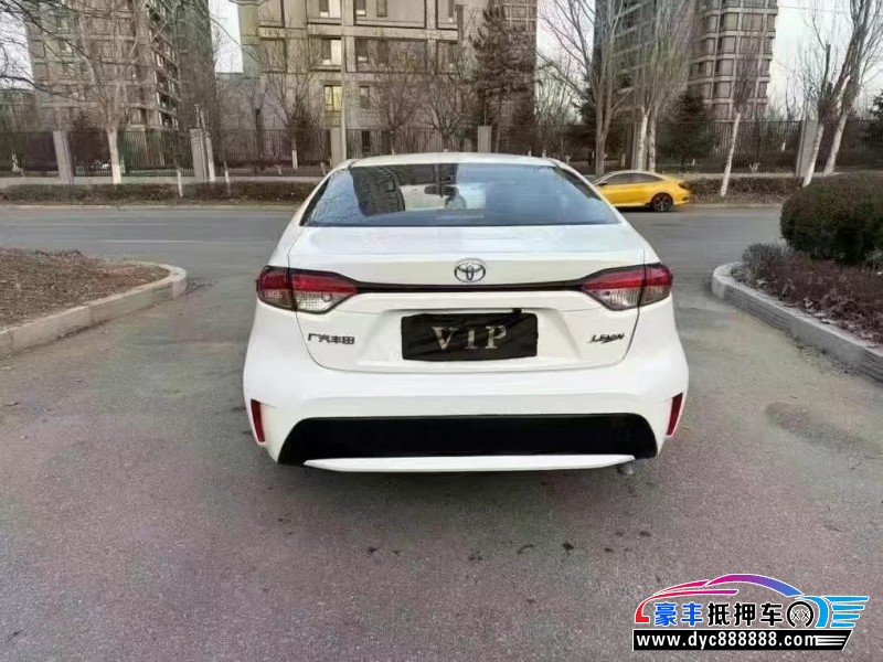 22年丰田雷凌轿车抵押车出售