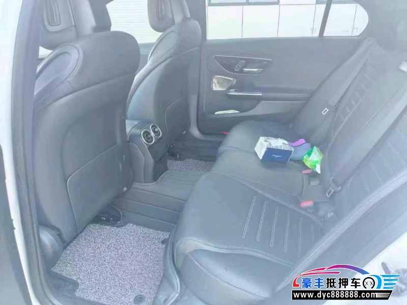 22年奔驰C轿车抵押车出售