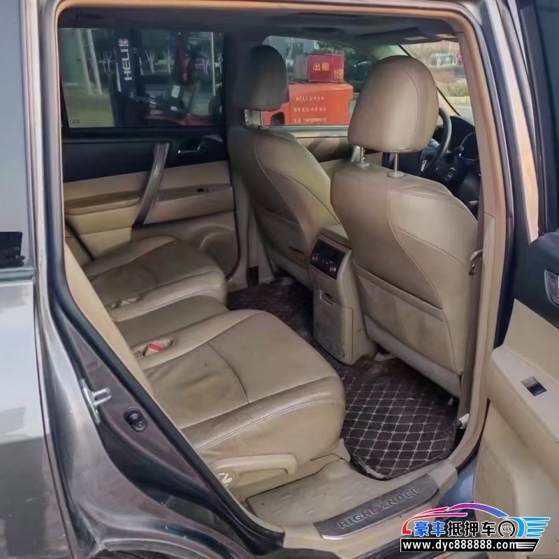 12年丰田汉兰达轿车抵押车出售