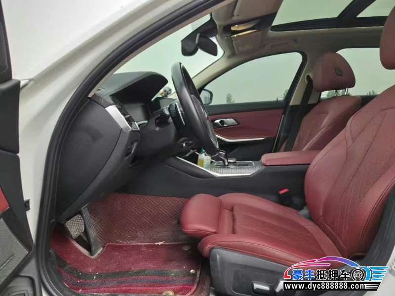 22年宝马3系轿车抵押车出售