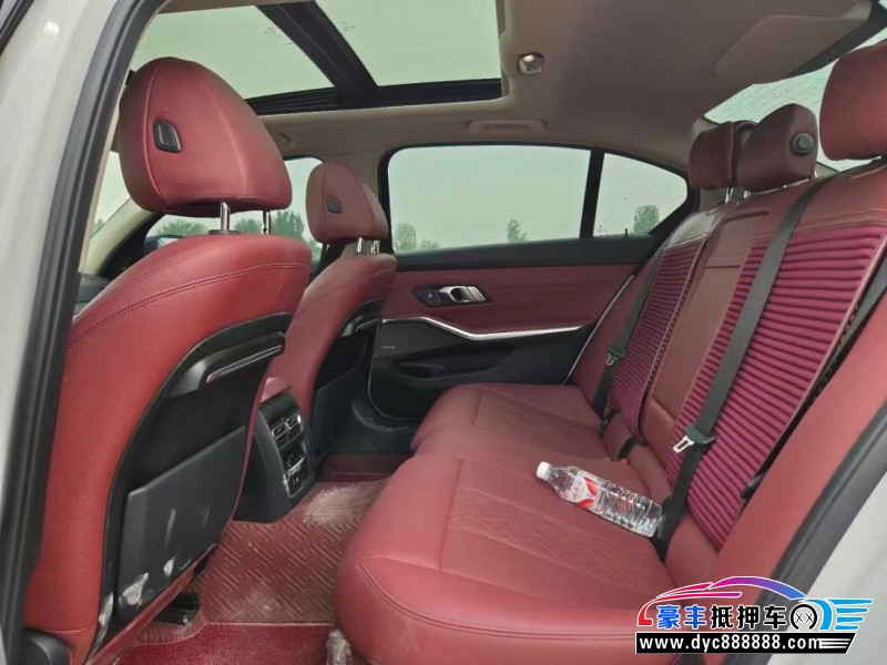 22年宝马3系轿车抵押车出售