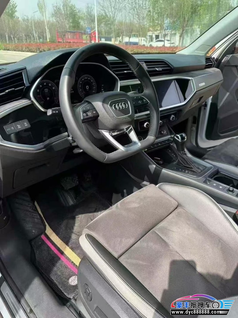 23年奥迪Q3轿车抵押车出售