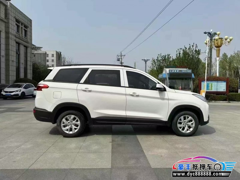 22年五菱汽车五菱宏光S3轿车抵押车出售