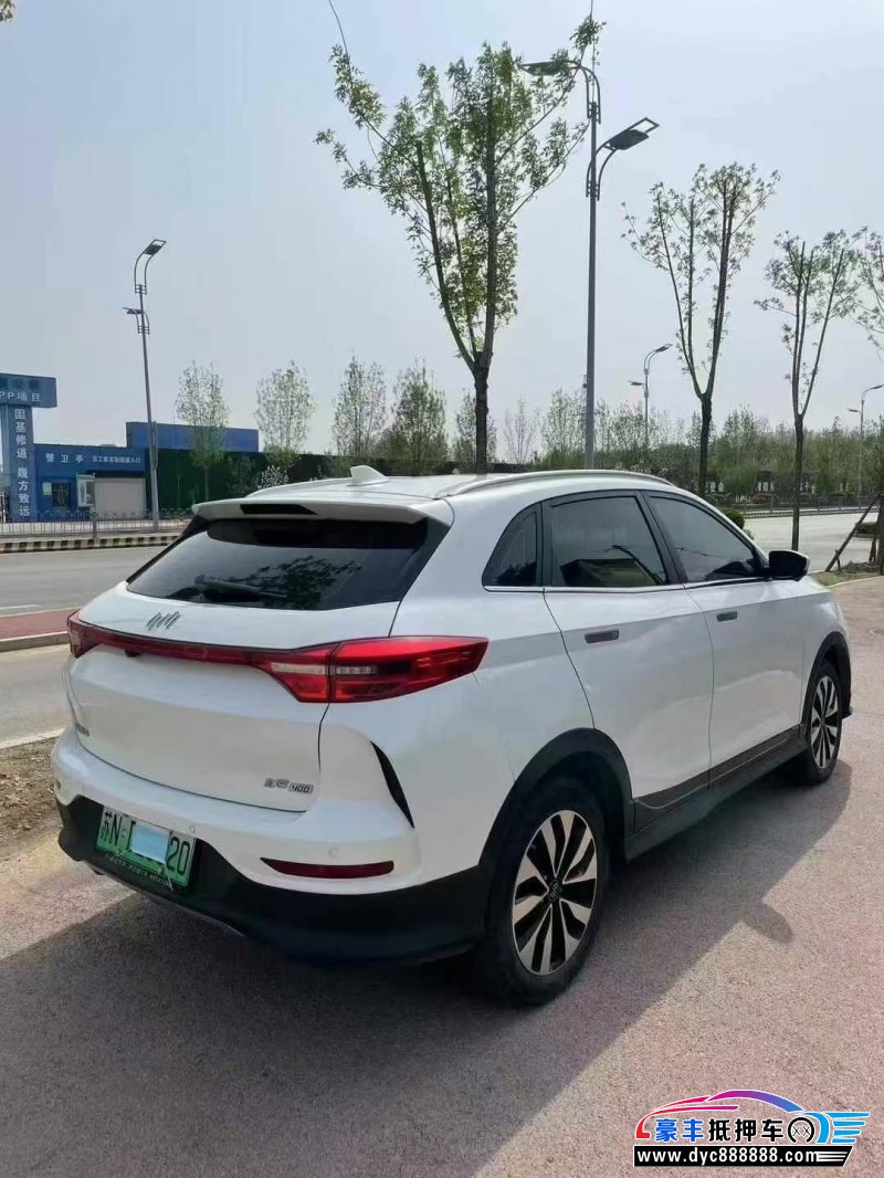 21年威马汽车ex5轿车抵押车出售