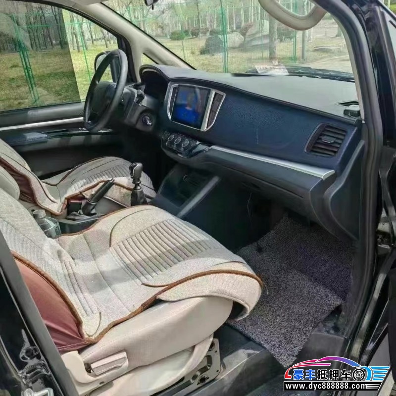 22年东风风行菱智轿车抵押车出售