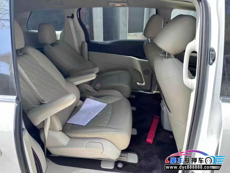 22年别克GL8轿车抵押车出售