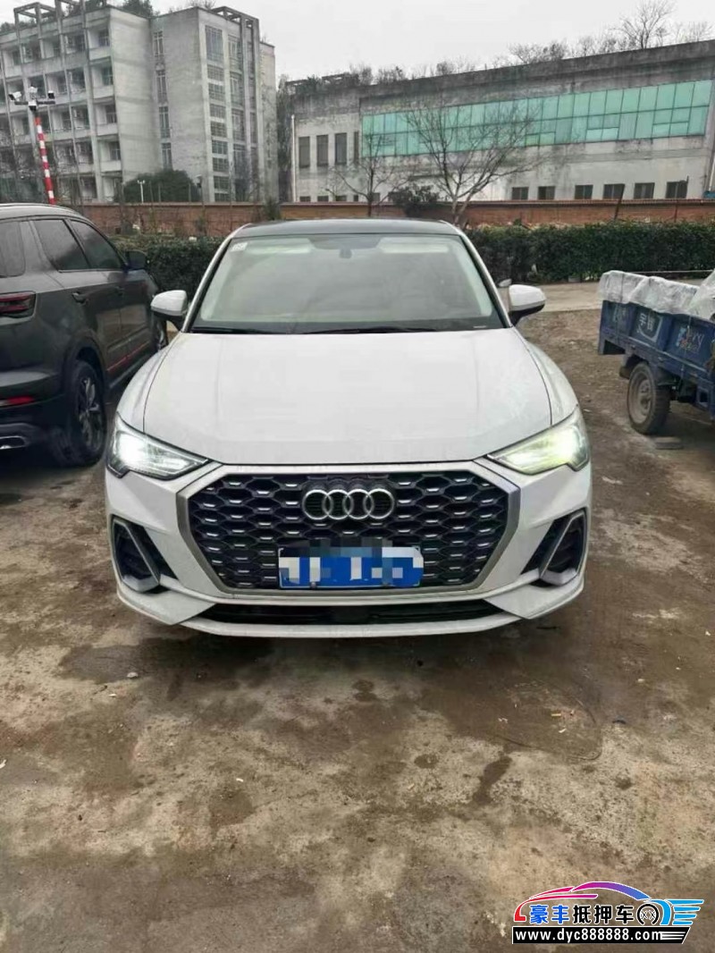 21年奥迪Q3轿车抵押车出售