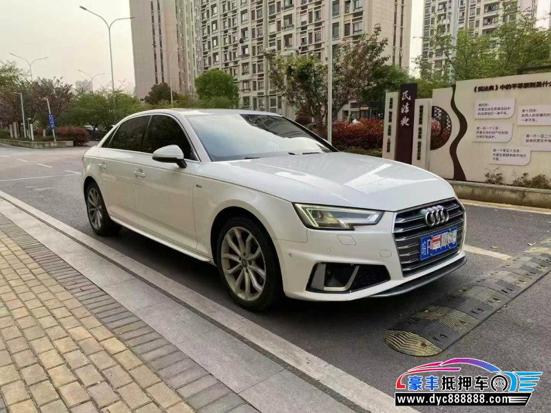 19年奥迪A4L轿车抵押车出售