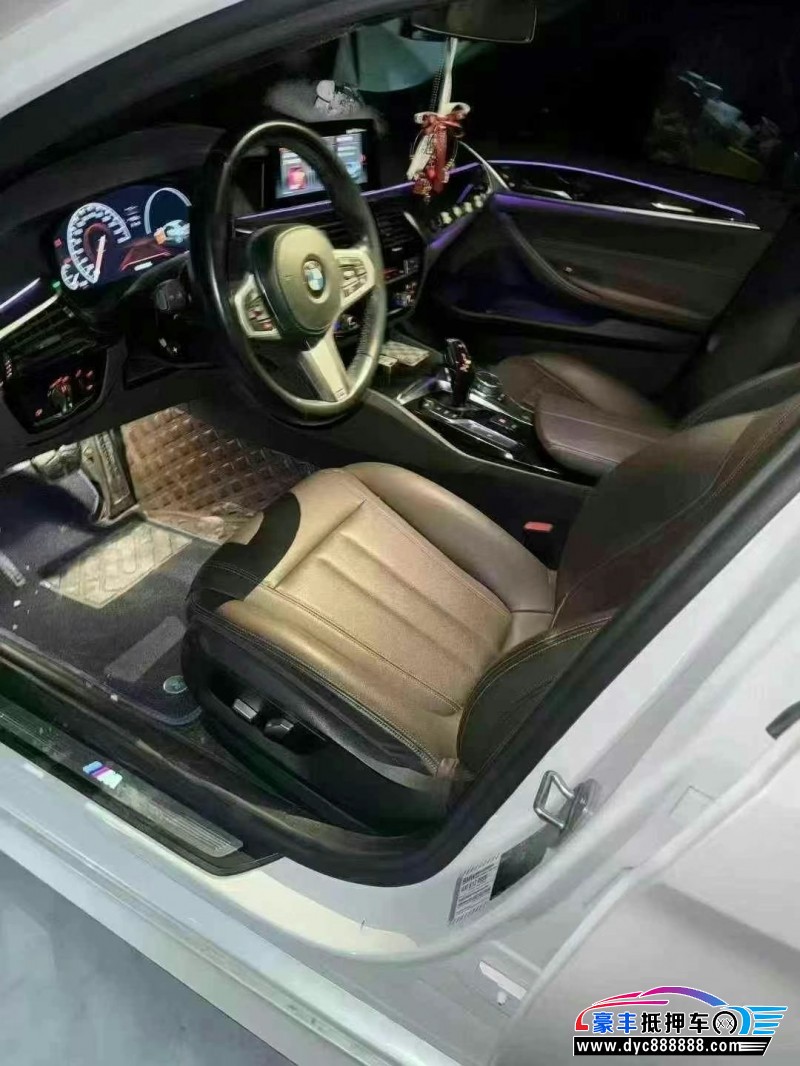 19年宝马5系轿车抵押车出售