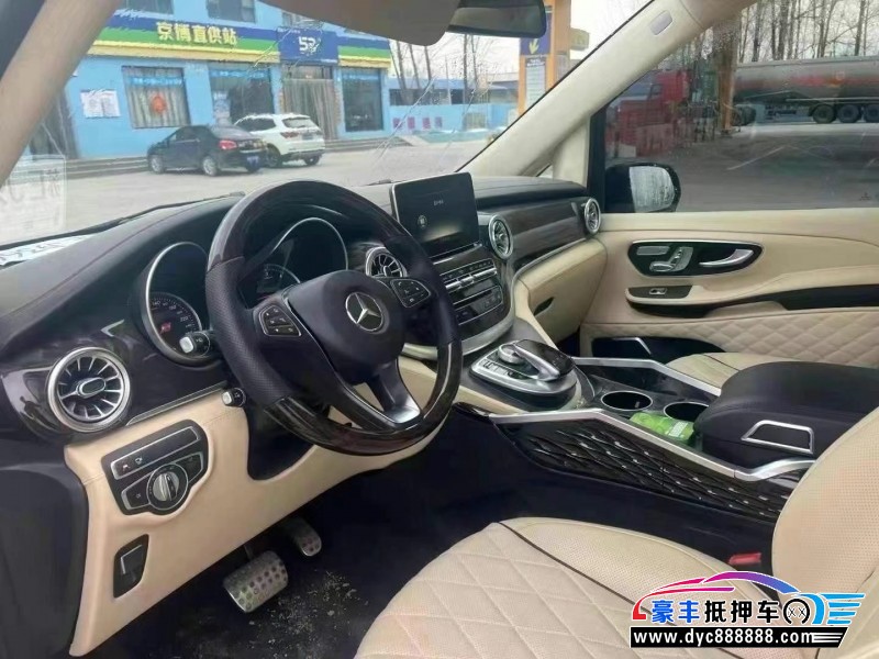 18年奔驰V轿车抵押车出售