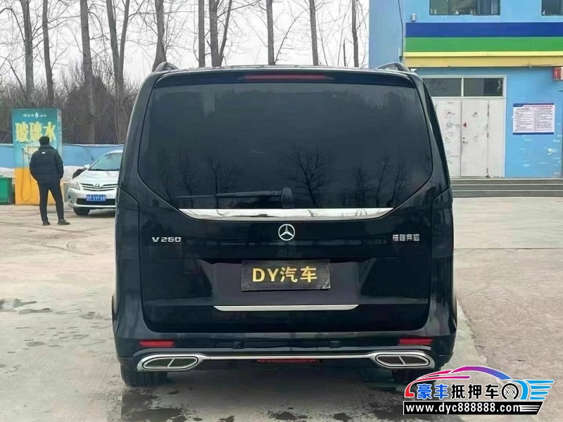 18年奔驰V轿车抵押车出售