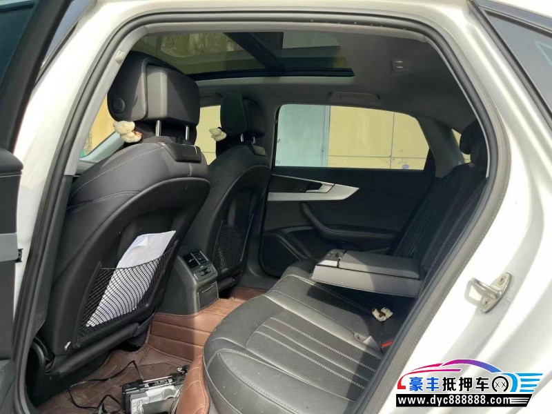 22年奥迪A4L轿车抵押车出售
