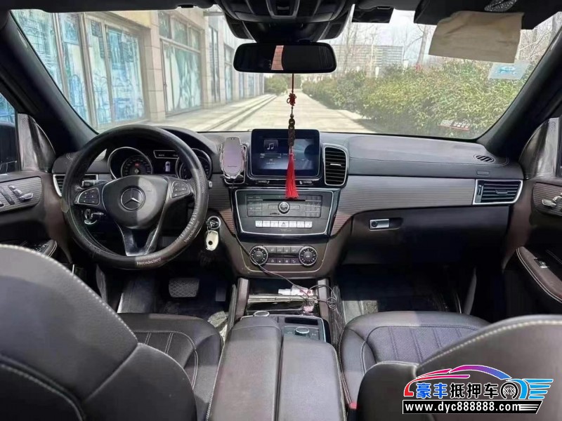 18年奔驰GLE轿车抵押车出售