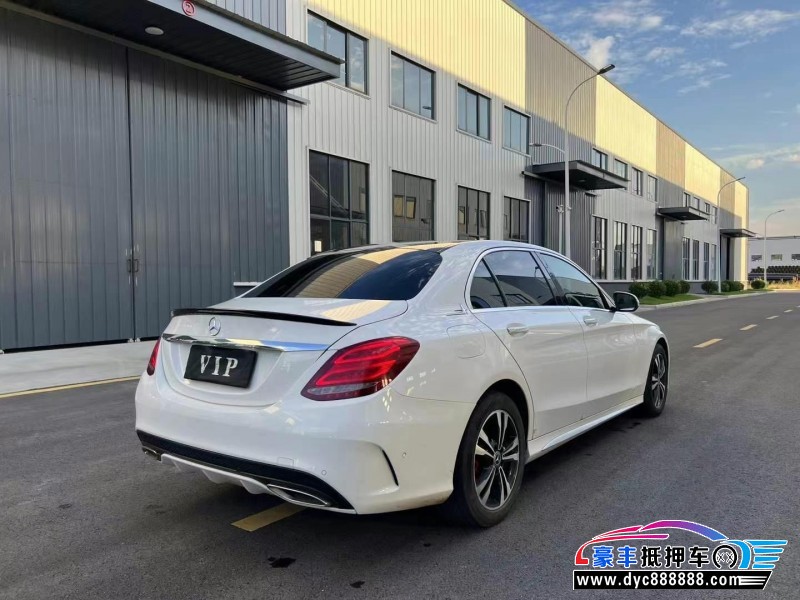 18年奔驰C轿车抵押车出售