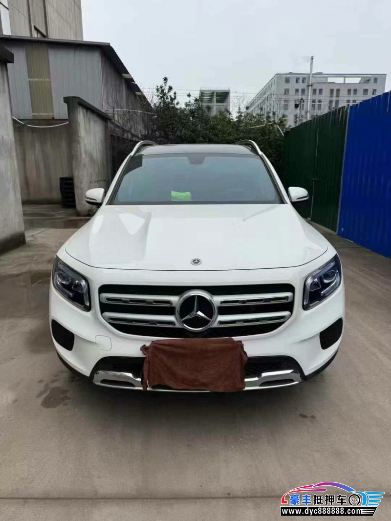 22年奔驰GLB轿车抵押车出售