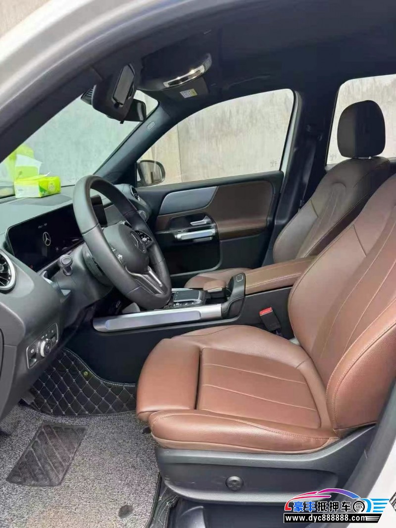 22年奔驰GLB轿车抵押车出售