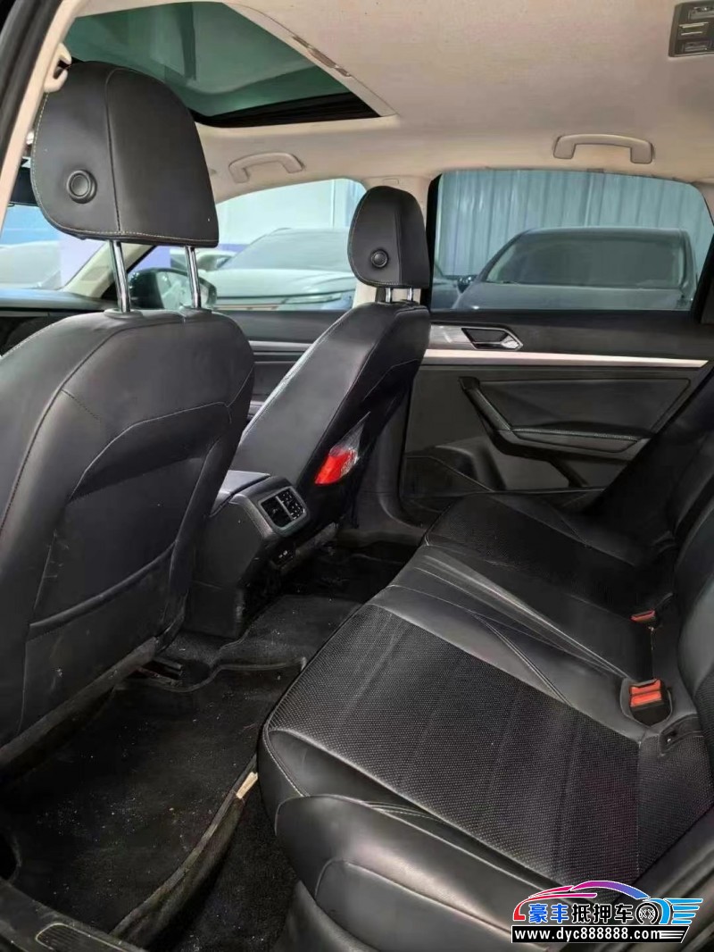 22年大众朗逸轿车抵押车出售