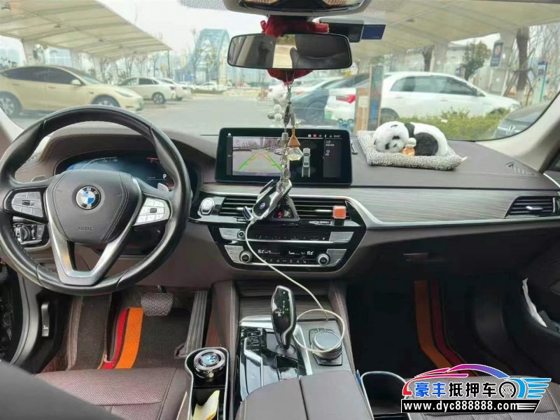 22年宝马5系轿车抵押车出售