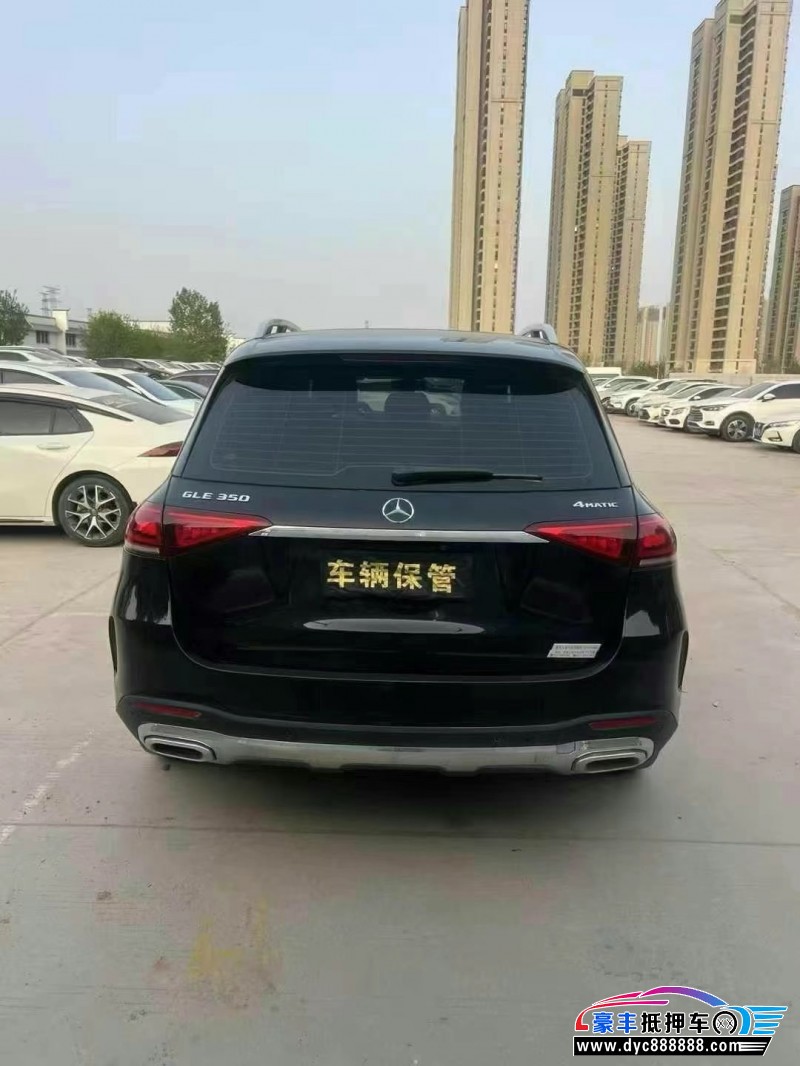 19年奔驰GLE轿车抵押车出售
