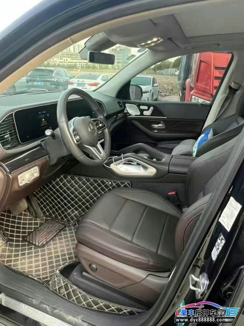 19年奔驰GLE轿车抵押车出售