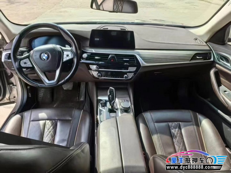 20年宝马5系轿车抵押车出售