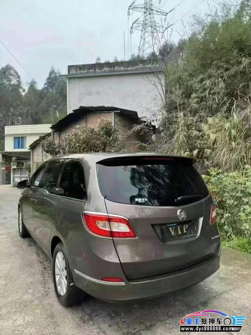13年别克GL8轿车抵押车出售