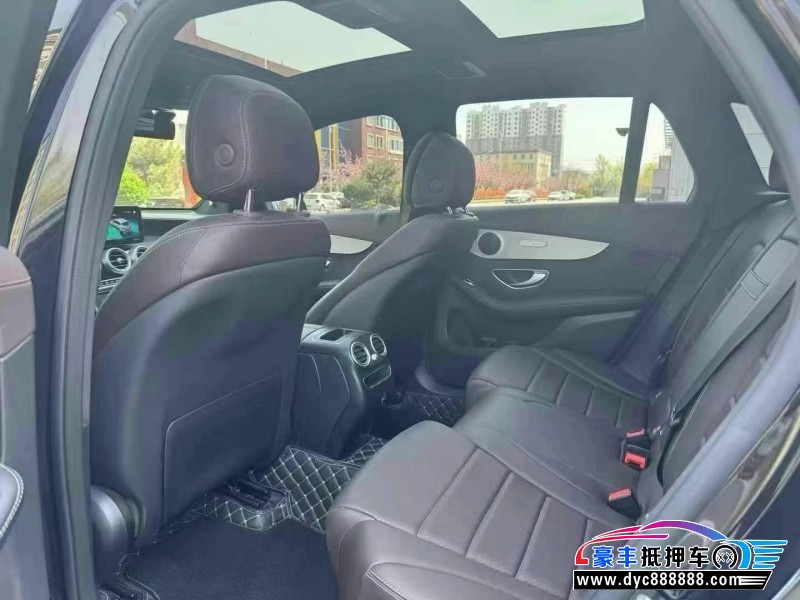 22年奔驰GLC轿车抵押车出售