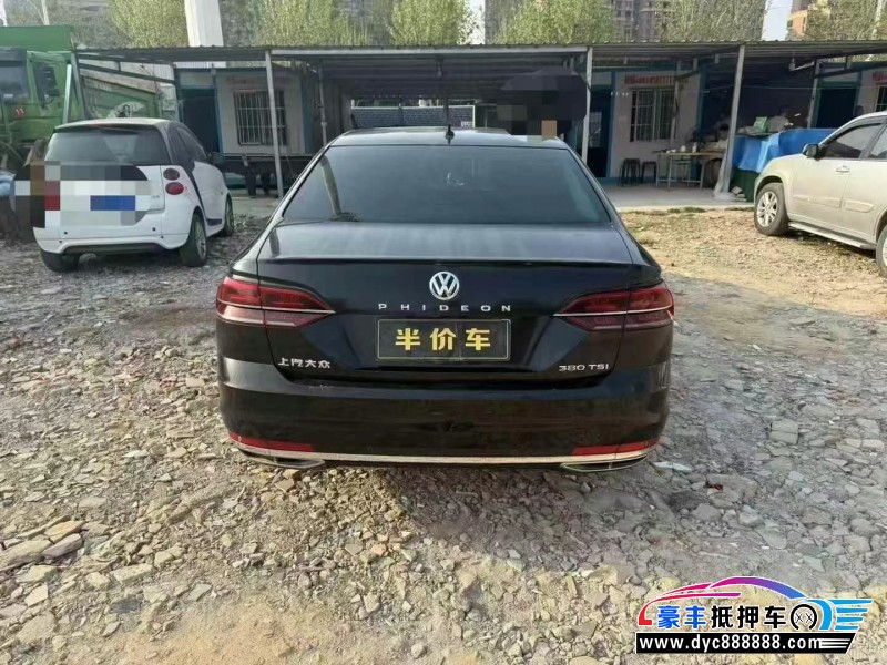 18年大众辉昂轿车抵押车出售