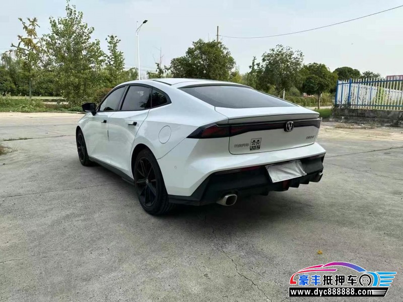 22年长安长安UNI轿车抵押车出售